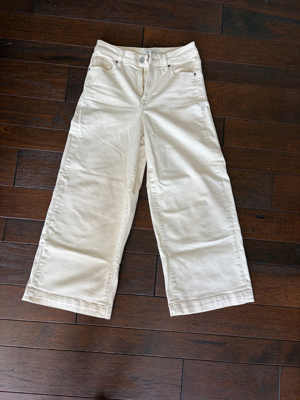 High-Rise Wide Leg Hidden Jeans in Cream